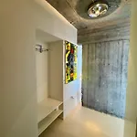 Studio's Seaside & Patio Apartament *